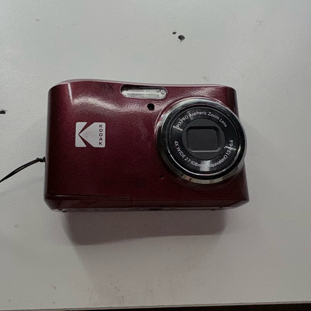 Kodak Digital Camera - Burgundy